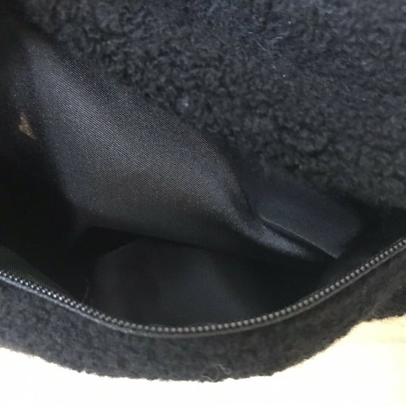 Lululemon Crossbody Belt Bag Black Wool  XBody 5L - Picture 5 of 8